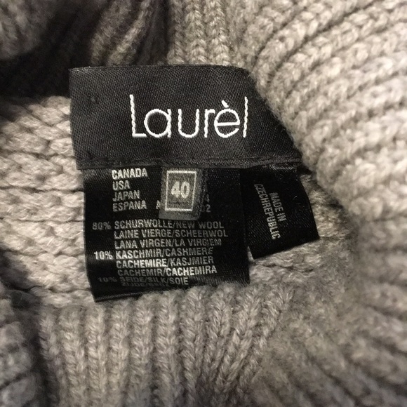 Warm cozy turtleneck sweater - Picture 3 of 5